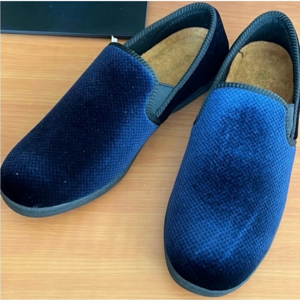 Foamtreads Men’s Regal 2 Slippers NWT